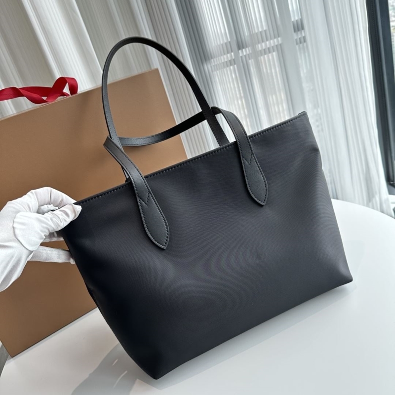 Bv*b*rry shopping bags